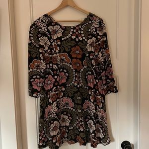 H&M Funky Tunic. EUC. Pair with leggings or  skinny jeans.